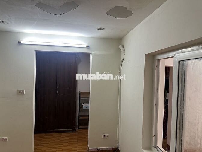 Chính chủ cho thuê căn hộ tầng 5 (45m²), TT Trung Tự, đã cải tạo mới
