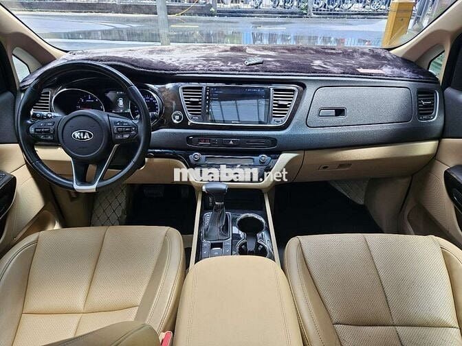 Kia Sedona Luxury D 2020, full dầu, rất mới ht góp