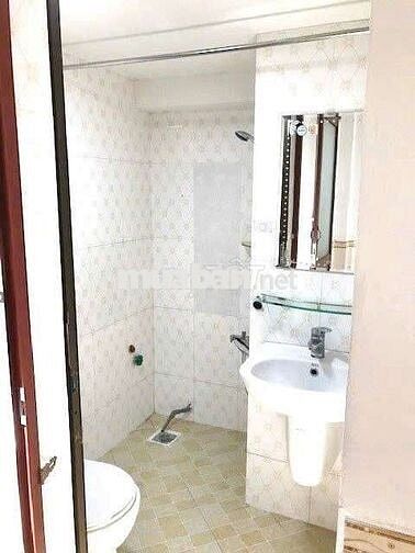 Nhà nguyên căn Huỳnh Thiện Lộc. (4pn, 5wc). DTSD 160M2