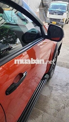 Mitsubishi Triton Athlete Tự động Cam Da