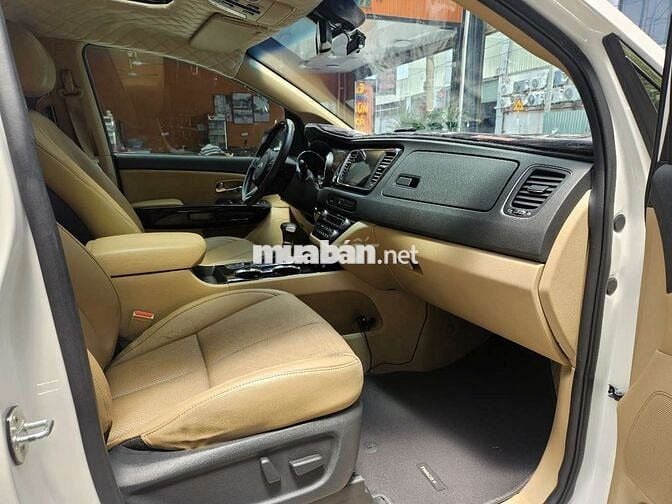 Kia Sedona Luxury D 2020, full dầu, rất mới ht góp