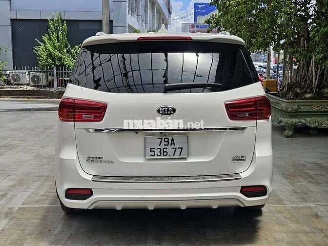 Kia Sedona Luxury D 2020, full dầu, rất mới ht góp