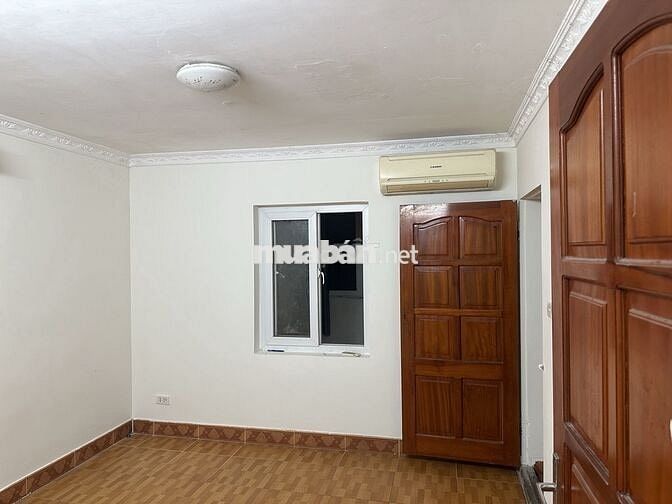 Chính chủ cho thuê căn hộ tầng 5 (45m²), TT Trung Tự, đã cải tạo mới