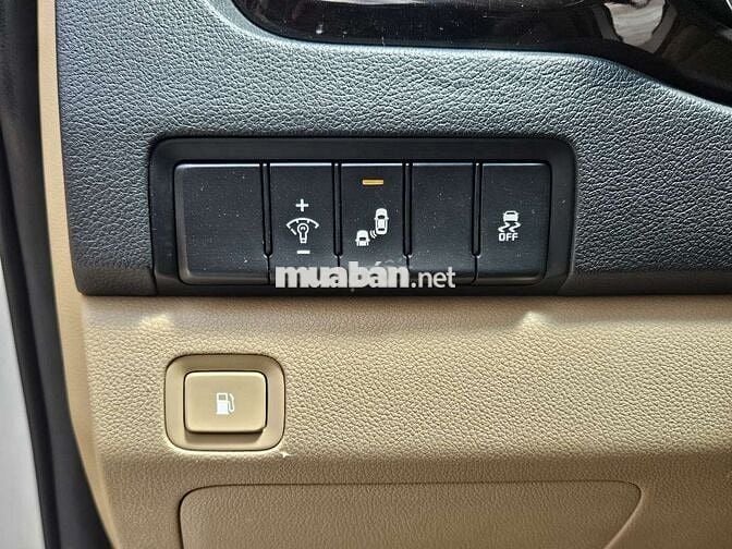 Kia Sedona Luxury D 2020, full dầu, rất mới ht góp