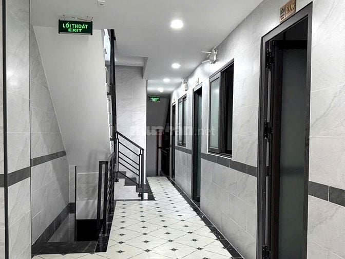 Bán tòa CHDV Huỳnh Văn Nghệ, Tân Bình, 192m2, 37 phòng full nội thất