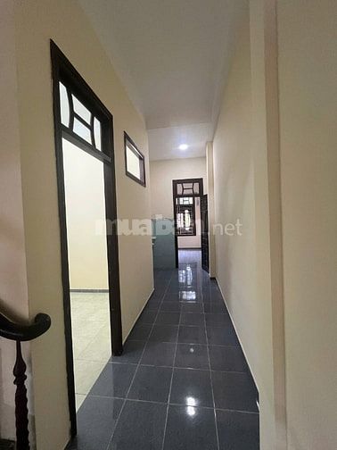 Chính chủ cho thuê mặt tiền 138 Trịnh Đình Thảo 3 tầng khu vực