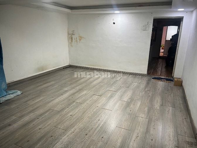 Cho thuê phòng mặt tiền quận 5