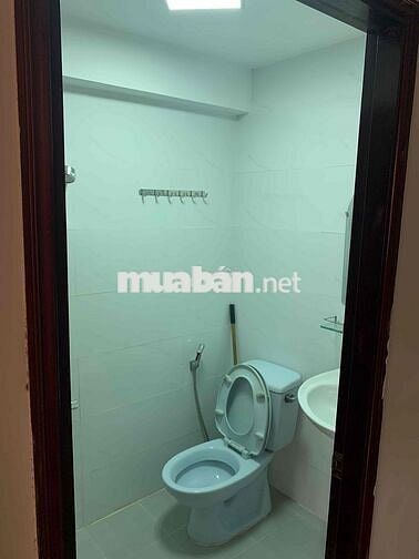 Cho thuê Nhà HXT, hướng chính Nam, đường Nơ Trang Long, p12, q. Bình T