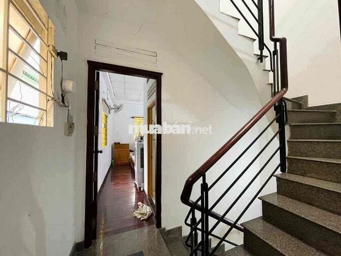 HXH THÔNG CÁCH MẶT TIỀN VÀI BƯỚC SÁT Q1 NGAY PHAN XÍCH LONG PHÚ NHUẬN