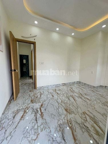 Mặt tiền Hưng Phú, P.8, Q.8, dt: 4,8 x 10m, 4 tầng, giá 11 tỷ 4.