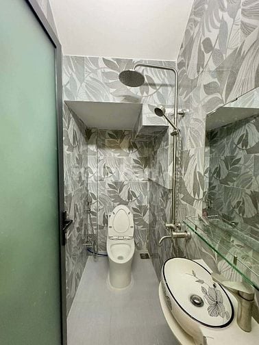Mặt tiền Hưng Phú, P.8, Q.8, dt: 4,8 x 10m, 4 tầng, giá 11 tỷ 4.