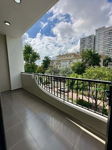 Mặt tiền Hưng Phú, P.8, Q.8, dt: 4,8 x 10m, 4 tầng, giá 11 tỷ 4.