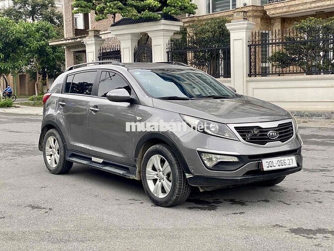 Kia Sportage SUV 5 chỗ màu Xám