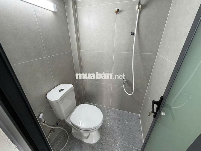 Phòng mới gác cao cửa sổ thoáng gần KCN Tân Thới Hiệp Lê Văn Khương