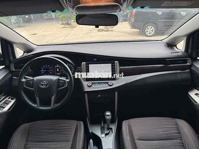 Toyota Innova 2021 Nâu Tự động 79 ngan  km