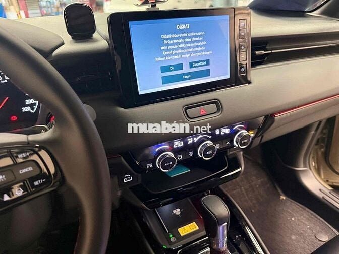 Honda HRV HEV 2025 Vàng 4.173 km