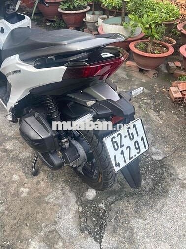 Honda Vario 150 Trắng mới làm bạc piston