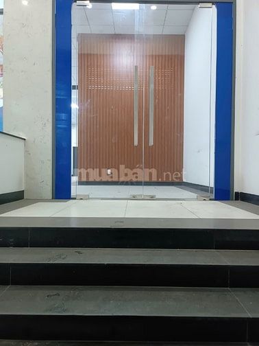 Cho thuê tòa nhà MT 209 Nguyễn Văn Khối, Hầm 7 lầu . Giá 70tr/1th