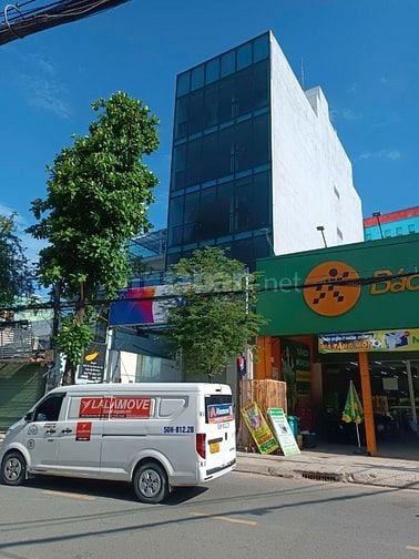 Cho thuê tòa nhà MT 209 Nguyễn Văn Khối, Hầm 7 lầu . Giá 70tr/1th
