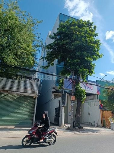 Cho thuê tòa nhà MT 209 Nguyễn Văn Khối, Hầm 7 lầu . Giá 70tr/1th
