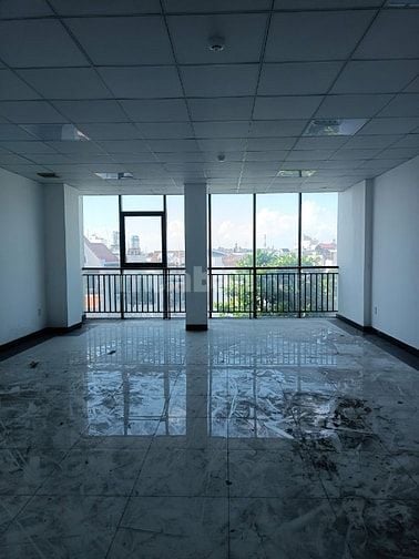 Cho thuê tòa nhà MT 209 Nguyễn Văn Khối, Hầm 7 lầu . Giá 70tr/1th