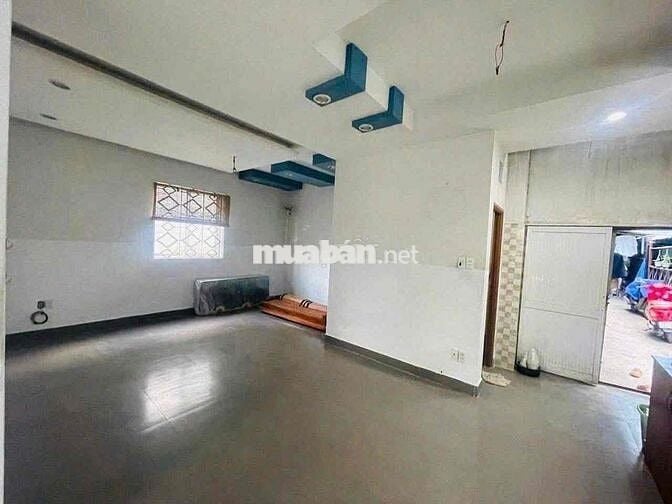 NHÀ TX38 RỘNG ( SÂN XE HƠI ) TRỆT LỬNG 2PN 2WC
