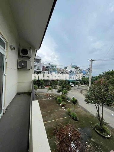 BIỆT THỰ MINI TRUNG TÂM HÓC MÔN - DT 10 x 20M
