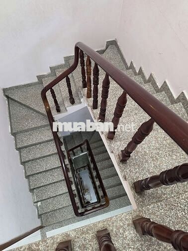 Bán gấp nhà 3 lầu 4x20, mặt tiền kdbb 12m, gần cổng KCN Vĩnh Lộc A