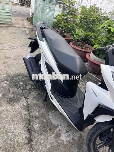 Honda Vario 150 Trắng mới làm bạc piston