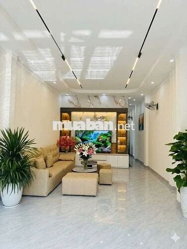 bán nhà mặt tiền KD đường Hùng Vương