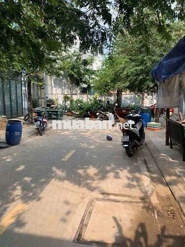 Cần Bán nhà cầp 4  1 xẹt P ĐHT gần chợ cây sộp .DT 4 x17   gìá 4 tỷ 4