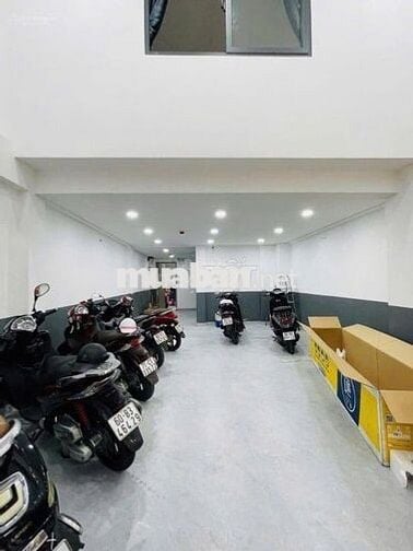 (Hàng ngộp) CHDV Mặt tiền đường Cộng Hoà, 29 tỷ (6 phòng) 152m2