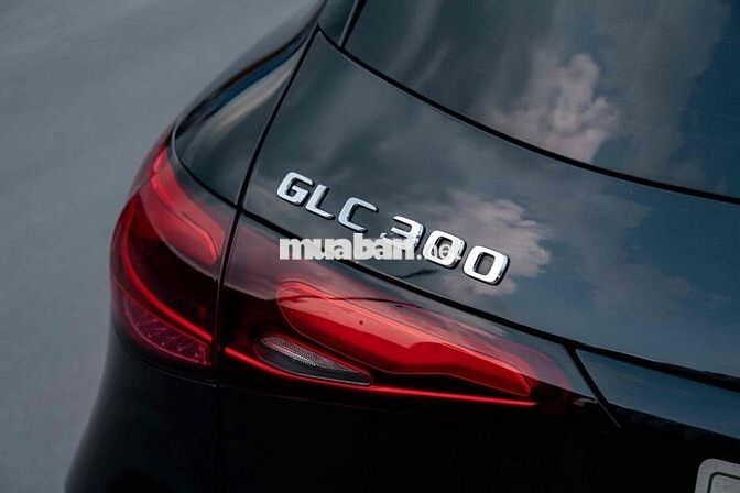 Mercedes-Benz GLC300 4Matic 2024 Xăng lai điện Đen