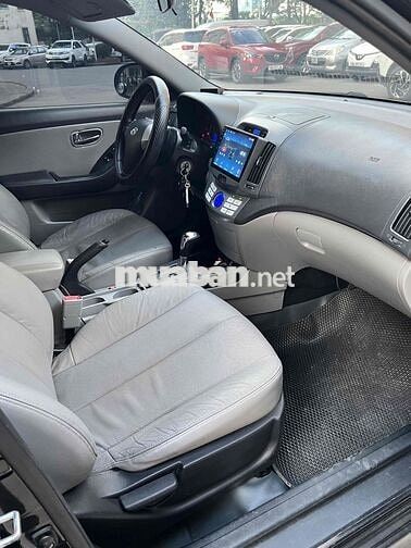 Hyundai Avante 2012 AT Đen