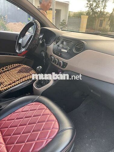 Hyundai Grand i10 2016 Trắng Số sàn 5 chỗ