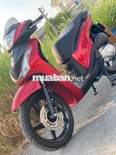 Honda SH Ý Tự động màu Đỏ