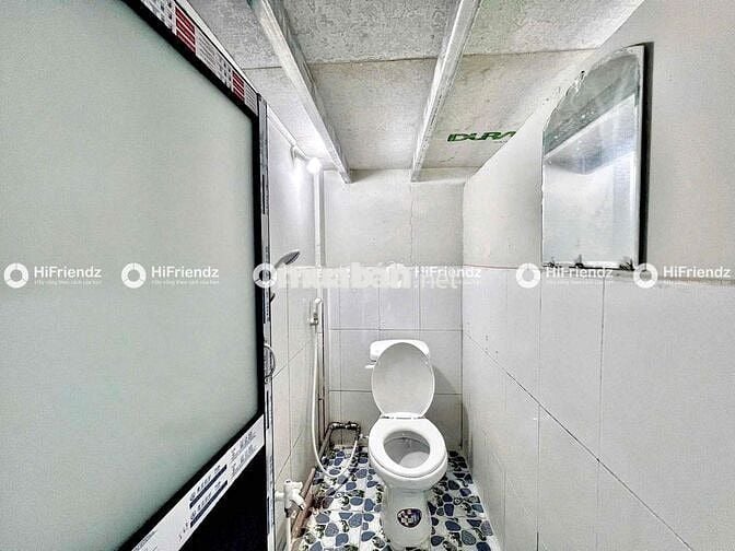 PHÒNG GÁC CÓ CỬA SỔ TRỜI GIÁ RẺ GẦN ĐẦM SEN, ĐH VĂN HIẾN. BỐN XÃ