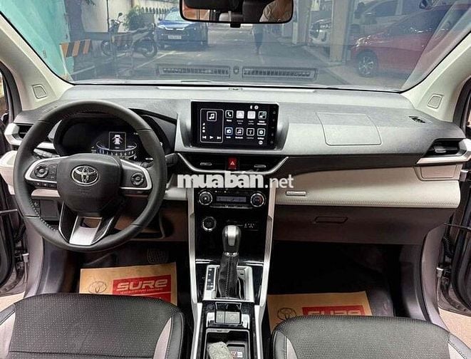 Toyota Veloz Top 2024, Bạc tím (giảm từ 10tr)