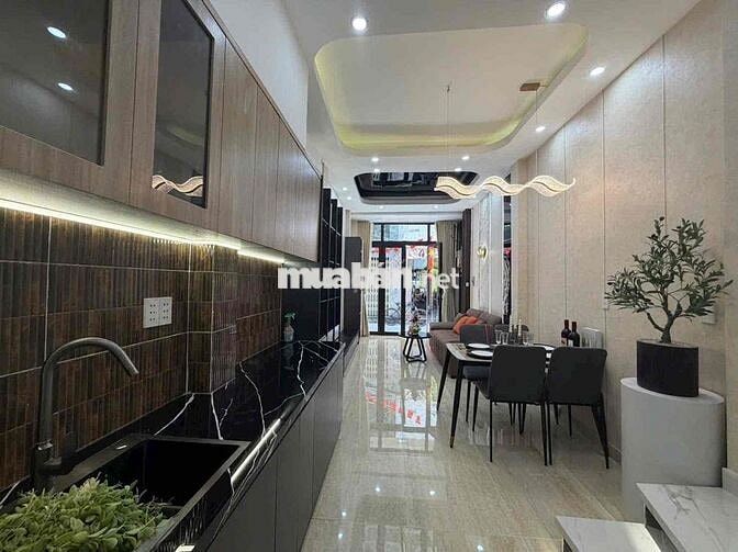 Chính Chủ Bán Nhà NĐC P.4 Q.3 4T 4pn 4wc Ful NT 3,39x13,3 9,18 Tỷ Ạ LH