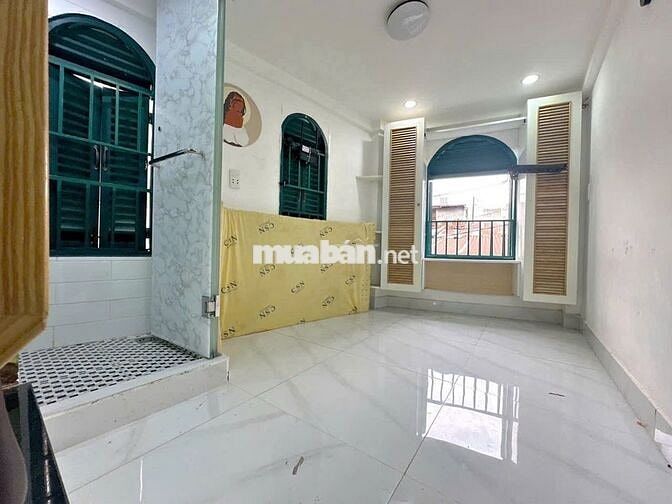 Nhà nguyên căn Trần Bình Trọng 3 tầng – 8triệu/tháng