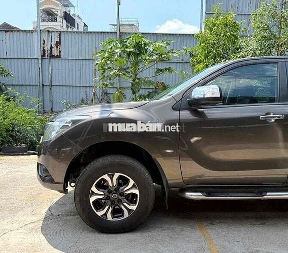 Mazda BT-50 2.2AT 1cầu 2018 118,000km Nâu