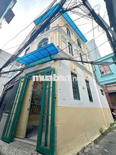 Nhà nguyên căn Trần Bình Trọng 3 tầng – 8triệu/tháng