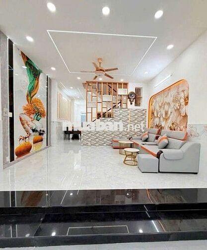 Chính chủ banh bóng thua lỗ nên cần bán gấp căn nhà hxh ở Bình Tân