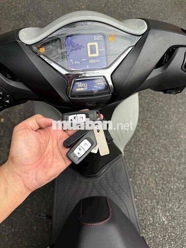 Honda SH160i 2023 odo lướt 1300km 1 chủ , bstp