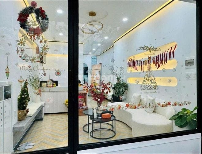 Hẻm xe hơi Lê Văn Sỹ, 2Tầng,vuông vức,gần mặt tiền khu dân trí,an ninh