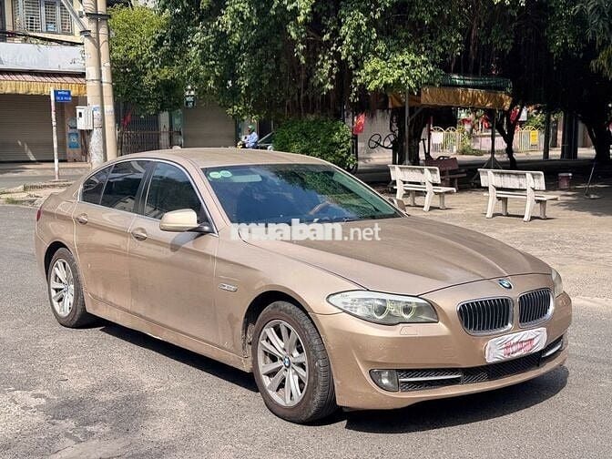 BMW 520i 2012 Đức Vàng cát 130.000 km