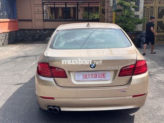 BMW 520i 2012 Đức Vàng cát 130.000 km