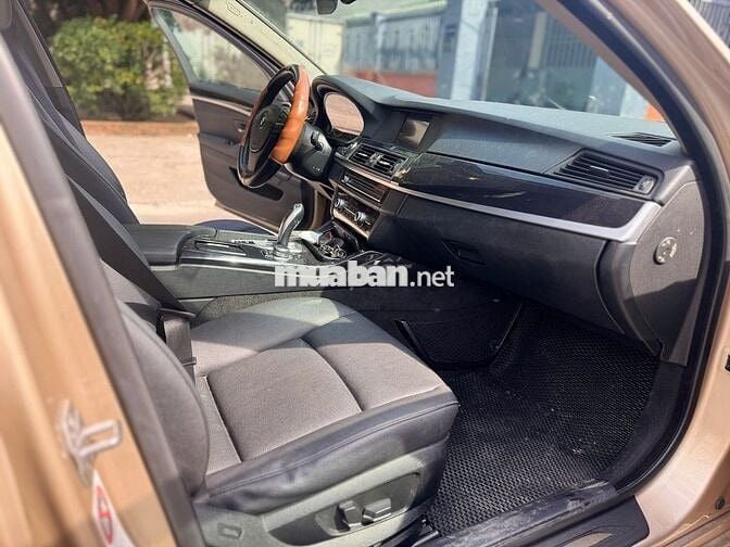 BMW 520i 2012 Đức Vàng cát 130.000 km