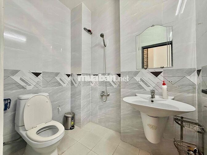 CHDV 2 PHÒNG NGỦ MỚI - KHU BÀU CÁT