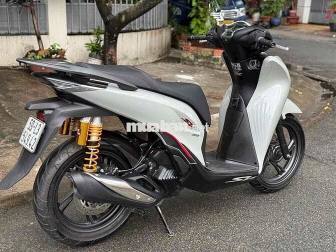 Honda SH160i 2023 odo lướt 1300km 1 chủ , bstp